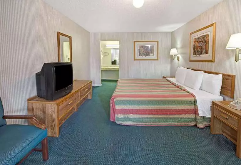 בית מלון כפרי Knights Inn South Houston