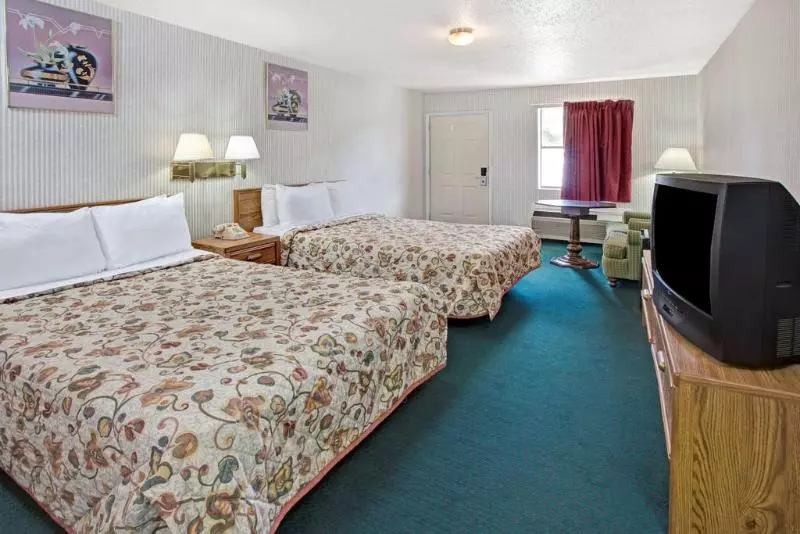 בית מלון כפרי Knights Inn South Houston