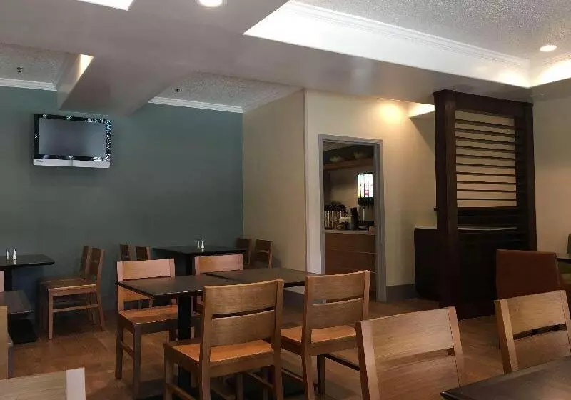 فندق Mainstay Suites Orange County John Wayne Airport