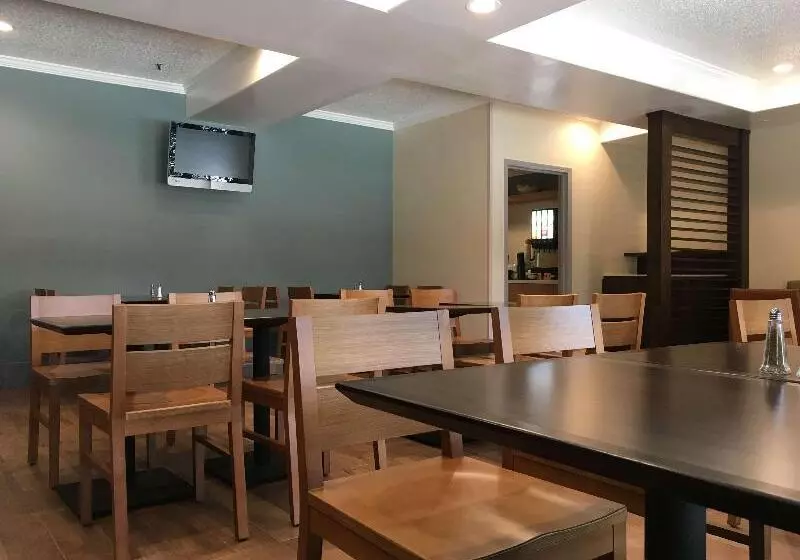 فندق Mainstay Suites Orange County John Wayne Airport