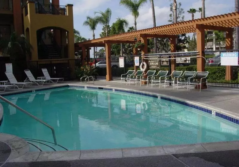 فندق Mainstay Suites Orange County John Wayne Airport