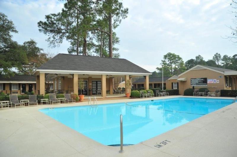 هتل Merry Acres Inn