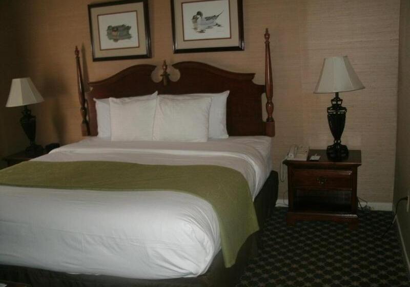 هتل Merry Acres Inn