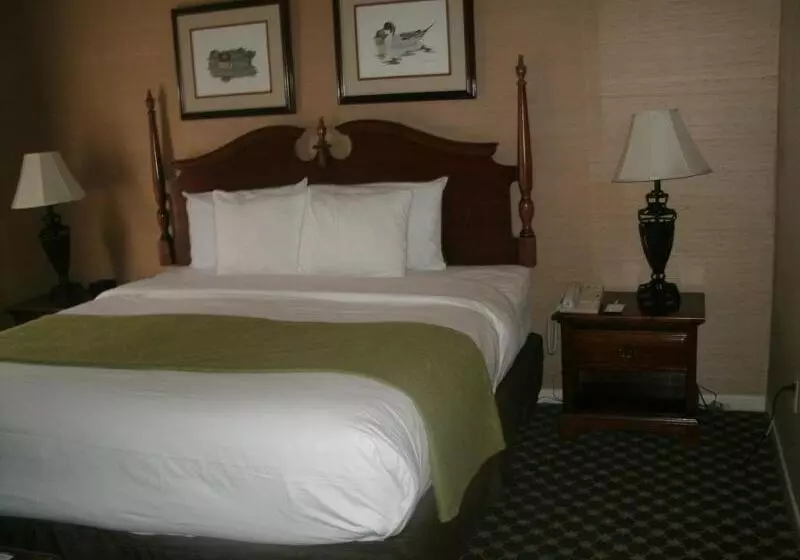 فندق Merry Acres Inn