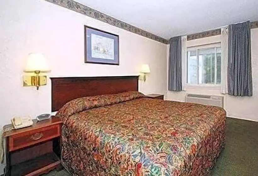 호텔 New Haven Inn