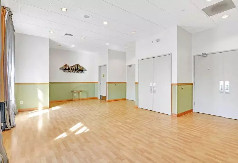 Отель Nexus; Bw Signature Collection