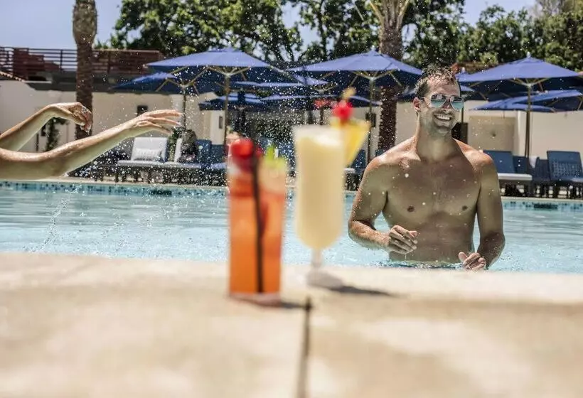 Отель Ojai Valley Inn