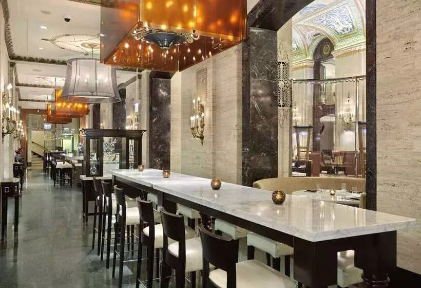 호텔 Palmer House A Hilton