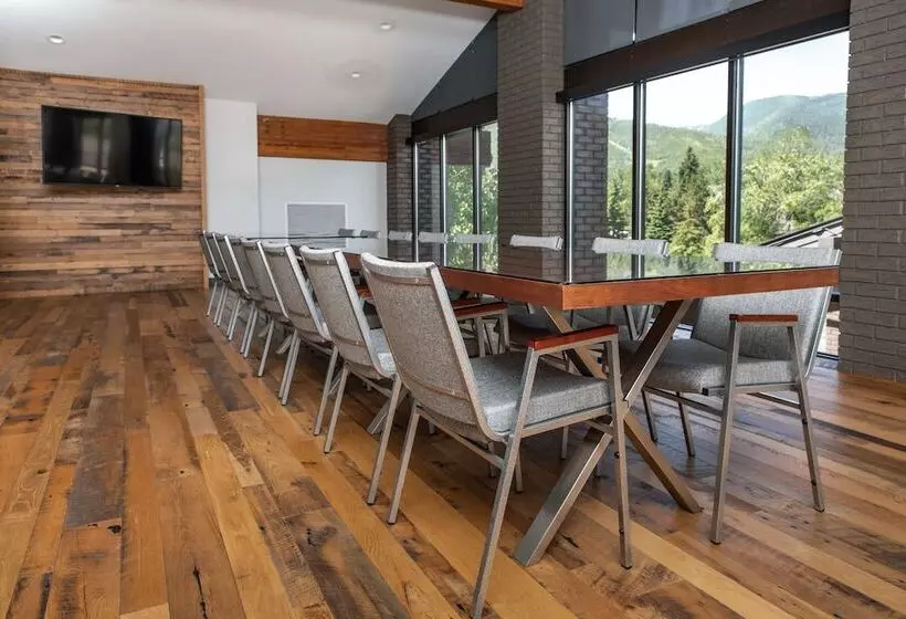 Отель Park City Peaks