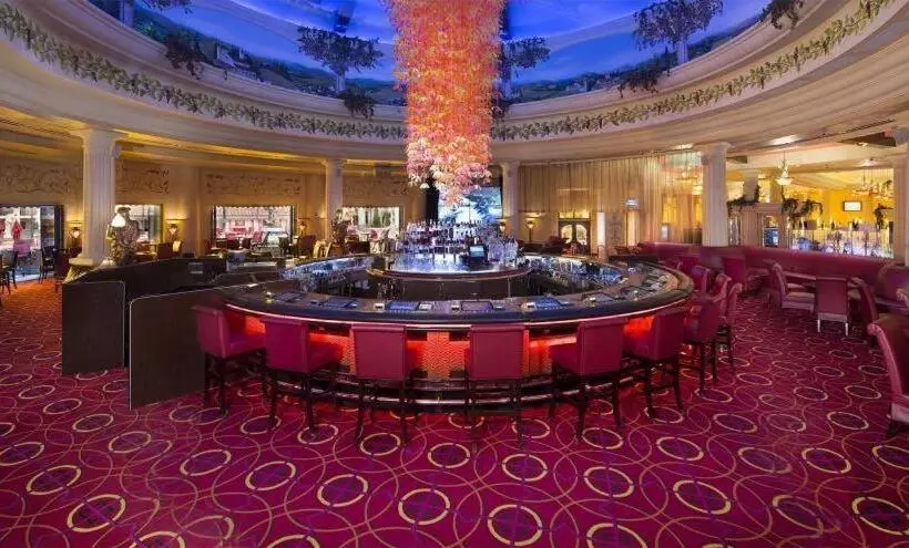 Отель Peppermill Resort Spa Casino