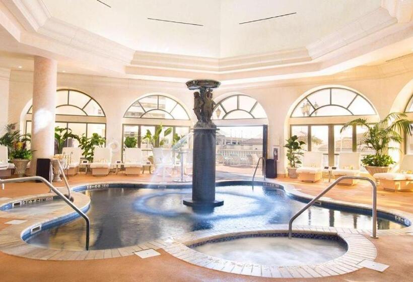 هتل Peppermill Resort Spa Casino