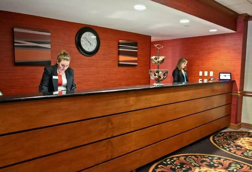 酒店 Radisson Rochester Airport