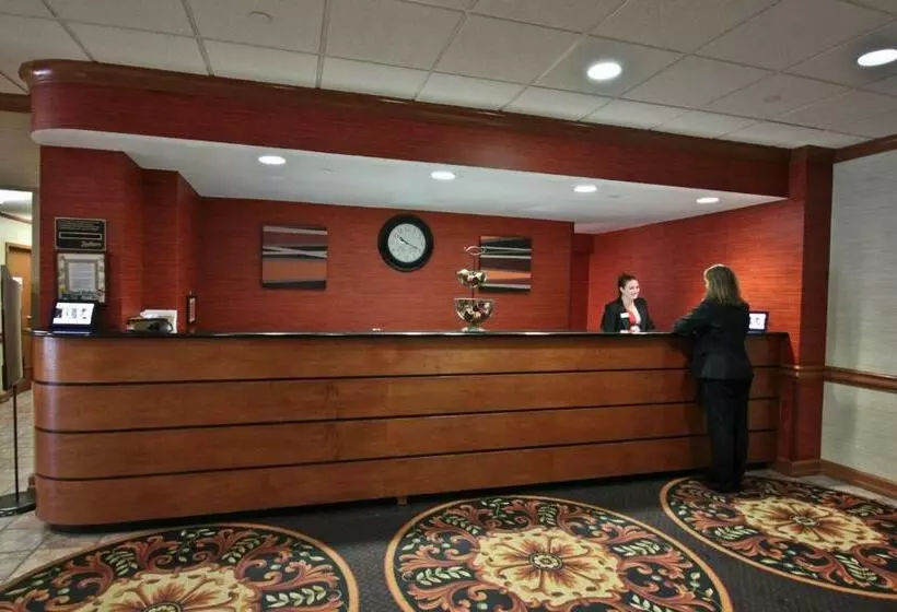 酒店 Radisson Rochester Airport