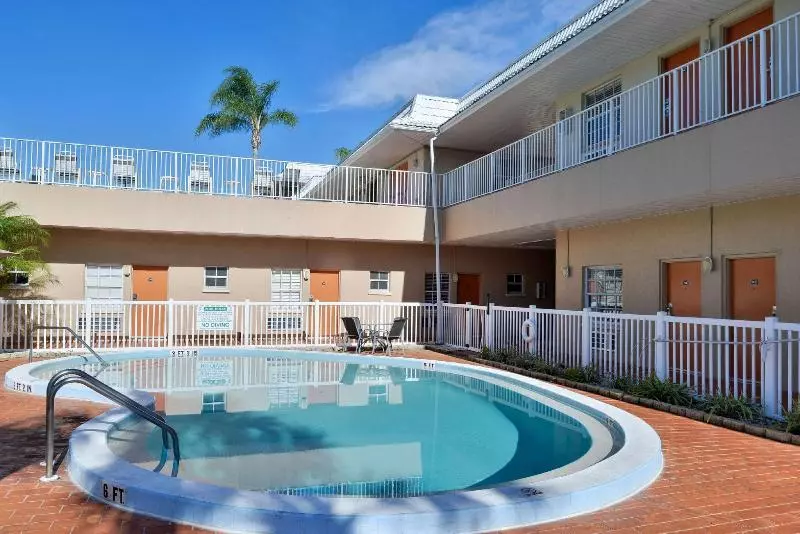 בית מלון כפרי Travelodge By Wyndham Venice