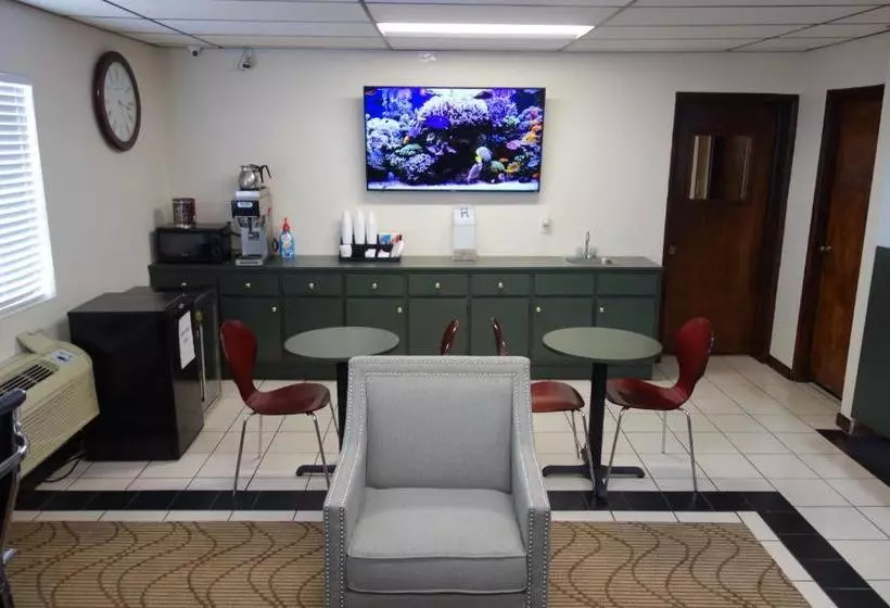 호텔 Vip Inn And Suites