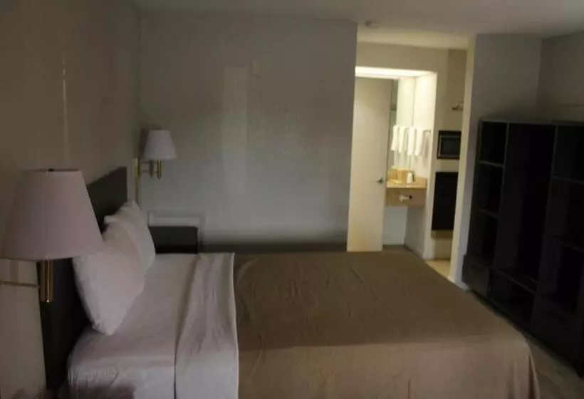 호텔 Vip Inn And Suites