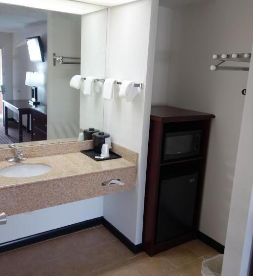 فندق Vip Inn And Suites