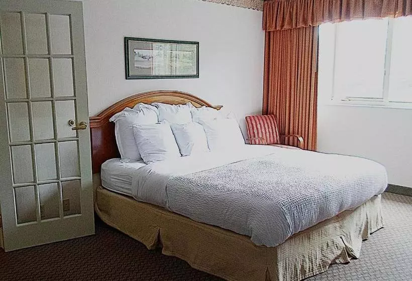 Quail Hollow Resort A Trademark Collection