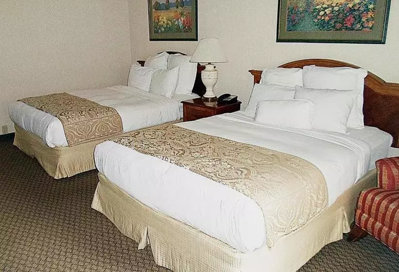 Quail Hollow Resort A Trademark Collection