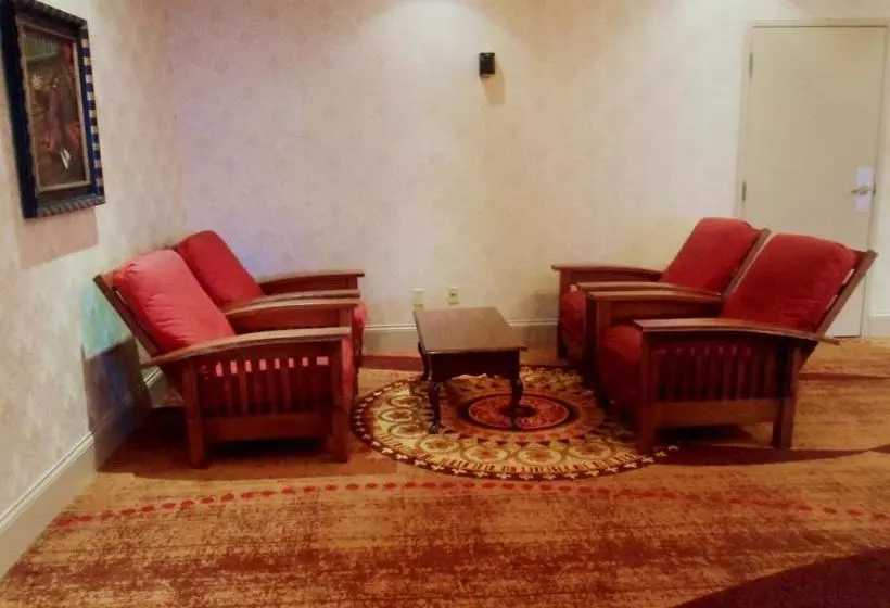 Quail Hollow Resort A Trademark Collection