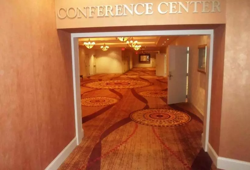 Quail Hollow Resort A Trademark Collection