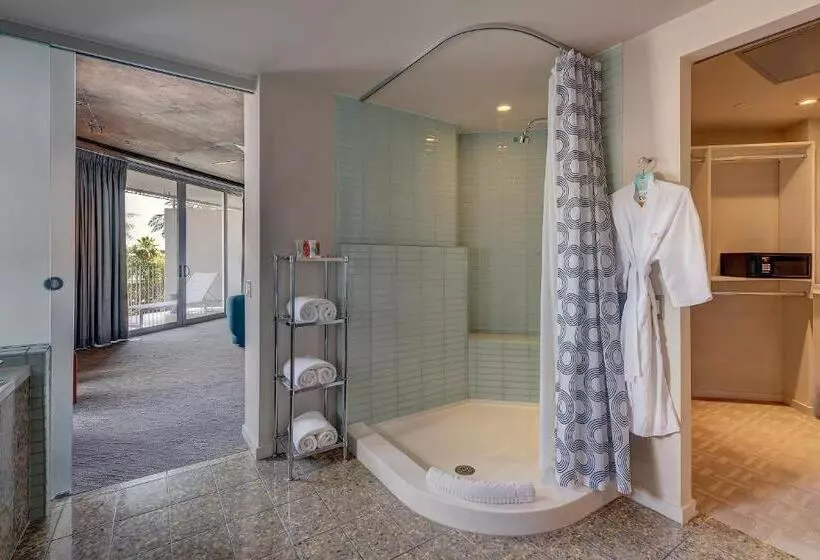 渡假胜地  Valley Ho