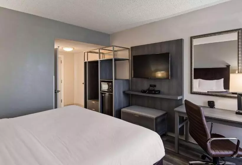 Best Western Paramus Hotel & Suites