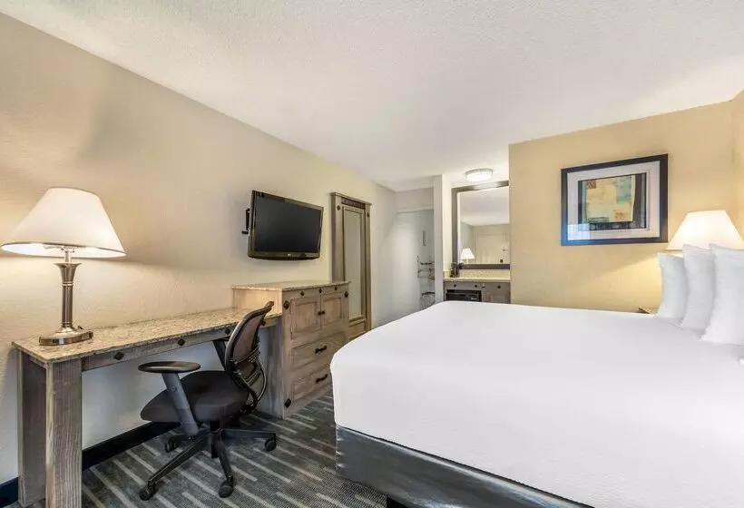 ホテル Best Western Americana Inn