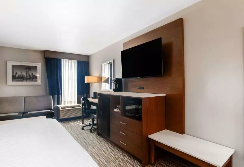 فندق Best Western Plus Commerce