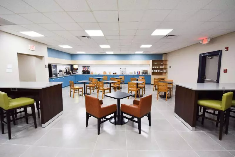 فندق Country Inn & Suites By Radisson, North Little Rock, Ar