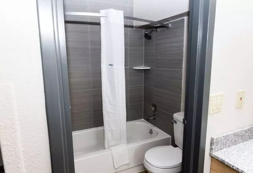 Hotel Days Inn By Wyndham Cincinnati East