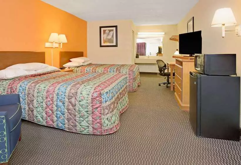 Hotel Days Inn By Wyndham Cincinnati East
