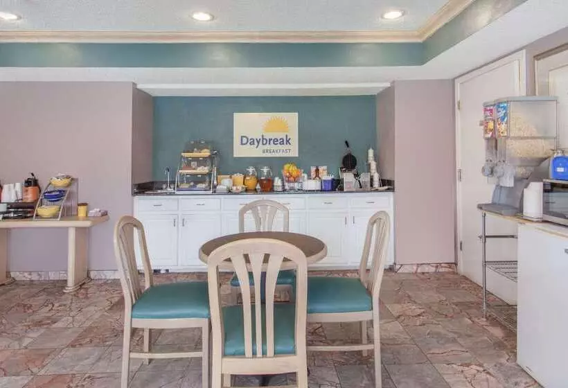 فندق Days Inn By Wyndham Decatur Priceville I 65 Exit 334