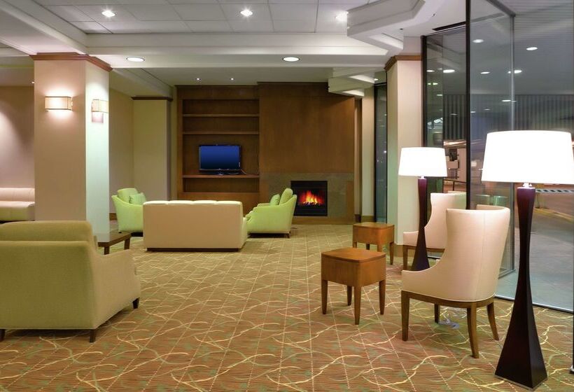 هتل Doubletree By Hilton Omaha Downtown
