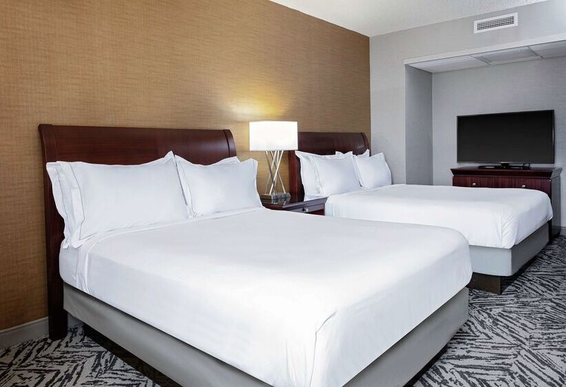 هتل Doubletree By Hilton Omaha Downtown