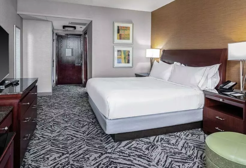 ホテル Doubletree By Hilton Omaha Downtown