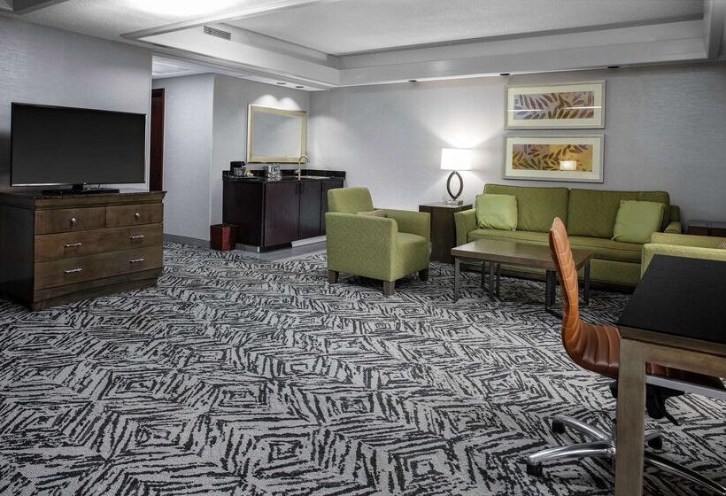 هتل Doubletree By Hilton Omaha Downtown