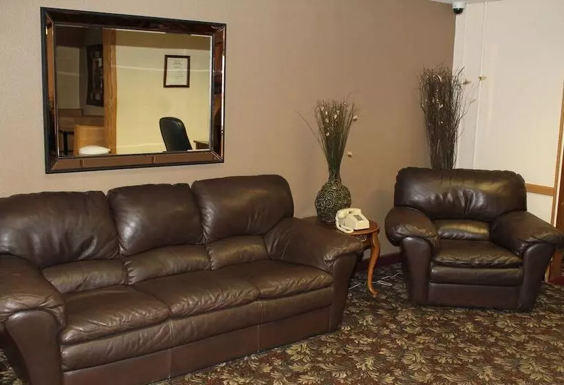 Hotelli Fargo Inn And Suites