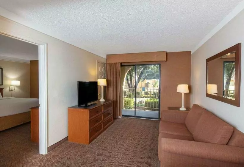 호텔 La Quinta Inn & Suites By Wyndham Las Vegas Airport N Conv