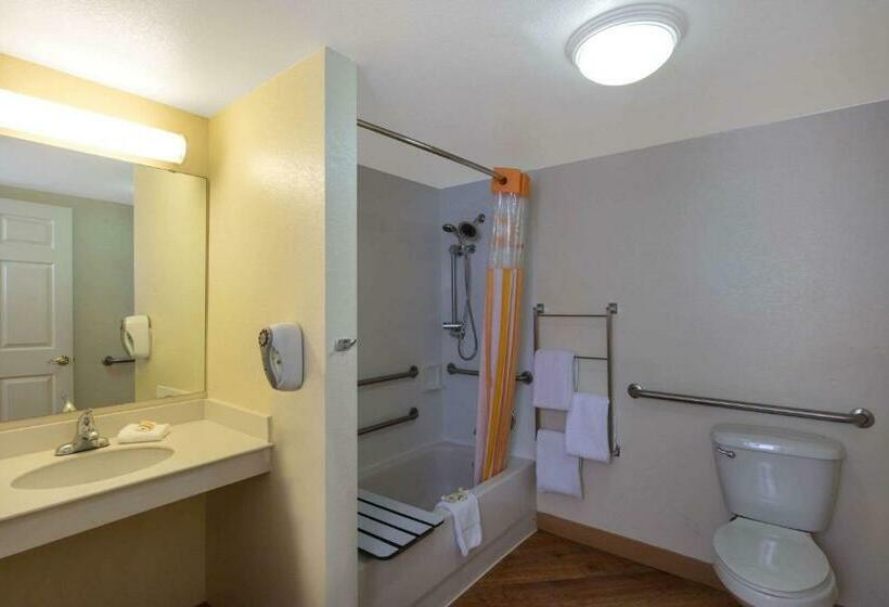 هتل La Quinta Inn & Suites By Wyndham Las Vegas Airport N Conv