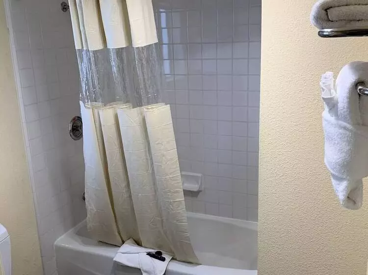 Hotelli Mission Inn San Luis Obispo