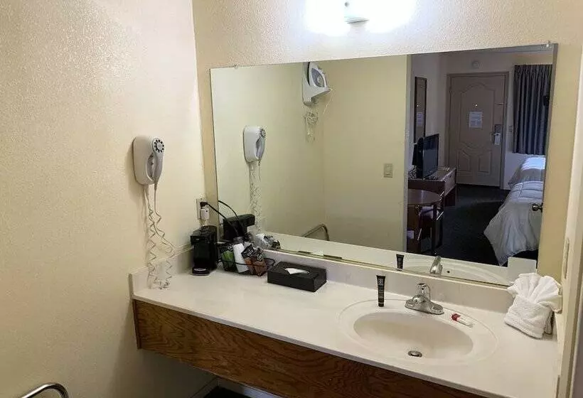 Hotelli Mission Inn San Luis Obispo