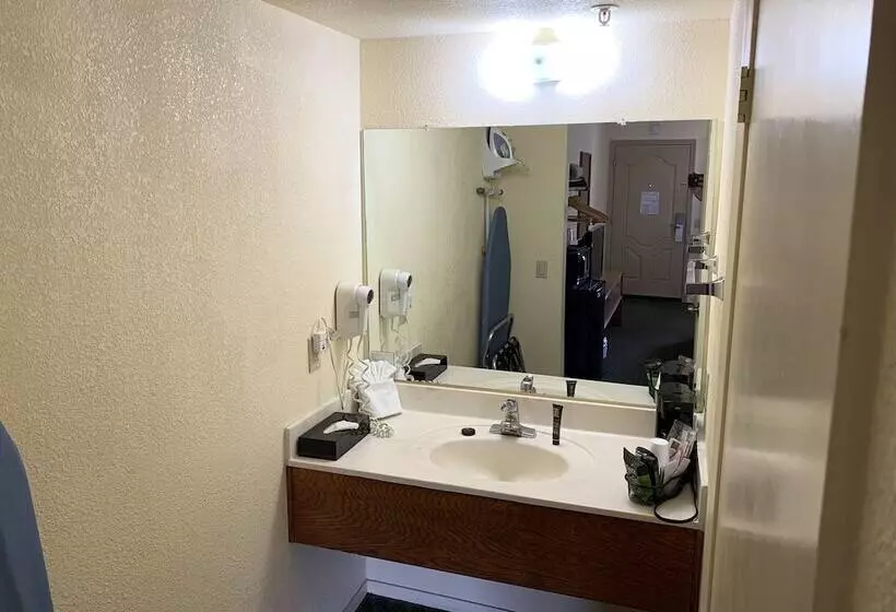 Hotelli Mission Inn San Luis Obispo