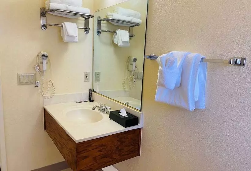 Hotelli Mission Inn San Luis Obispo