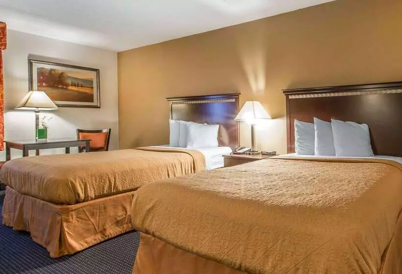 ホテル Quality Inn & Conference Center