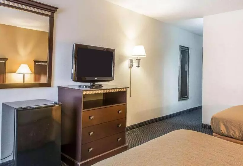 ホテル Quality Inn & Conference Center