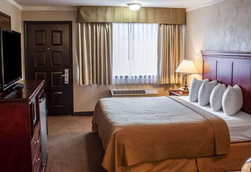 هتل Quality Inn & Suites Fife Seattle