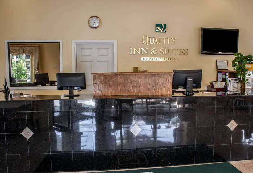 هتل Quality Inn & Suites Fife Seattle