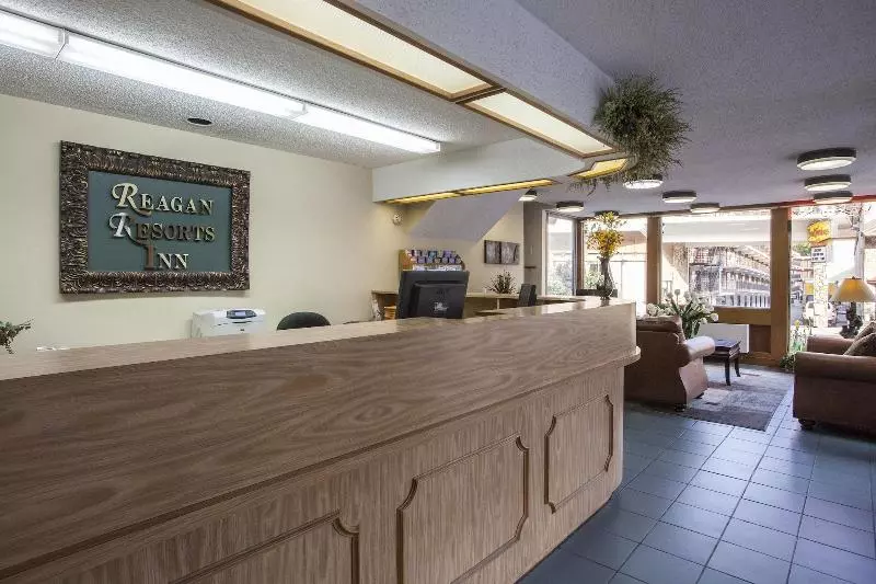 酒店 Reagan Resorts Inn