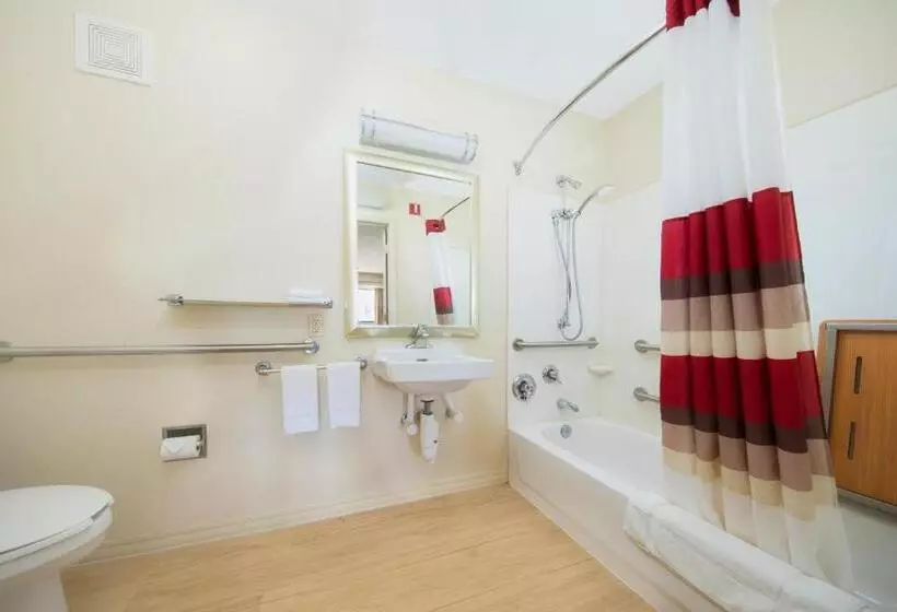 酒店 Red Roof Inn Cincinnati Northeast  Blue Ash